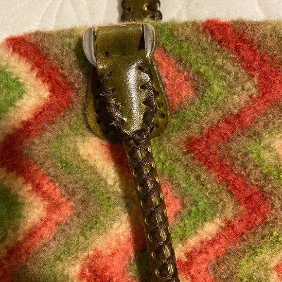 Zig Zag Felted Pink Green color bag - Picture 3 of 4